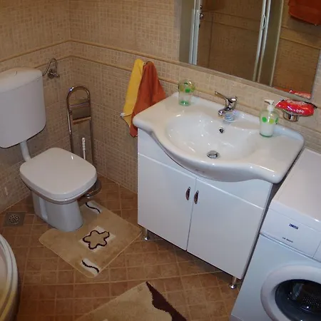 Apartamento Quaint With Garden In *